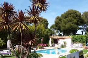 Studio dans villa de charme, piscine, proche plage